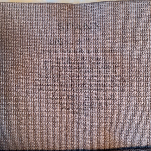 Spanx camo pant in sz L. Never worn. - Picture 4 of 5